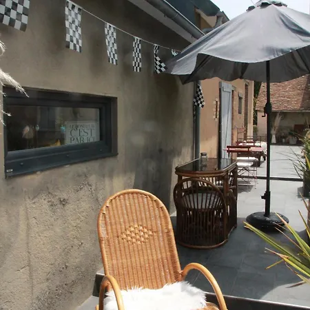 Alojamento de Acomodação e Pequeno-almoço La Catiniere